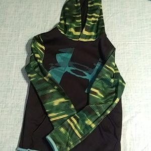 Under Amour sweatshirt